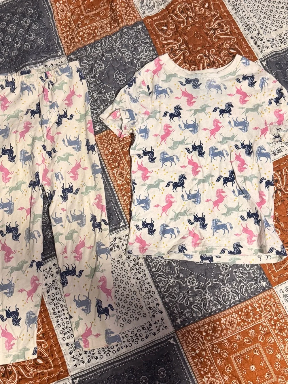 Old Navy Toddler Girls Size 5T Unicorn Pajamas